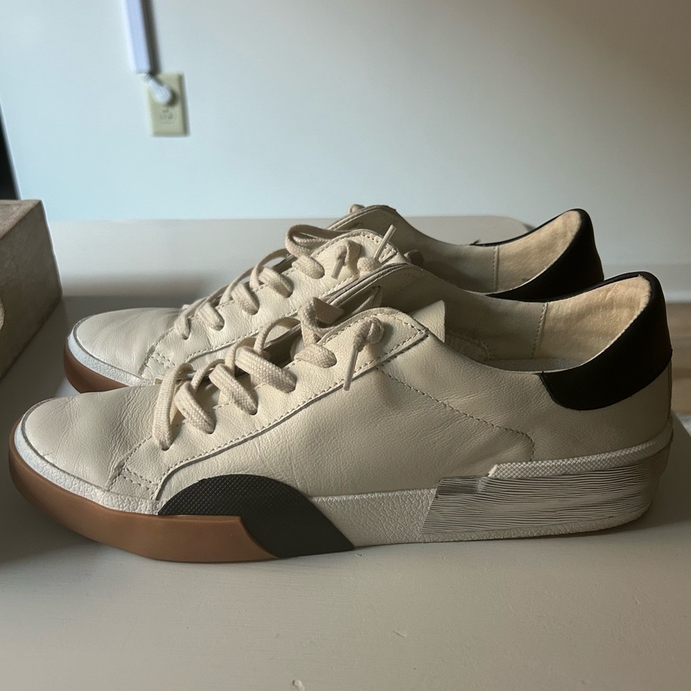 Dolce Vita Zina Sneaker